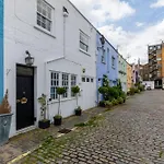 Beautifully Curated 2Bd Flat Tyburnia London!