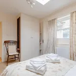 Beautifully Curated 2Bd Flat Tyburnia London!